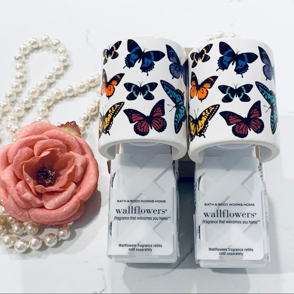 Bath & Body Works
BUTTERFLY CEREMIC WALLFLOWER